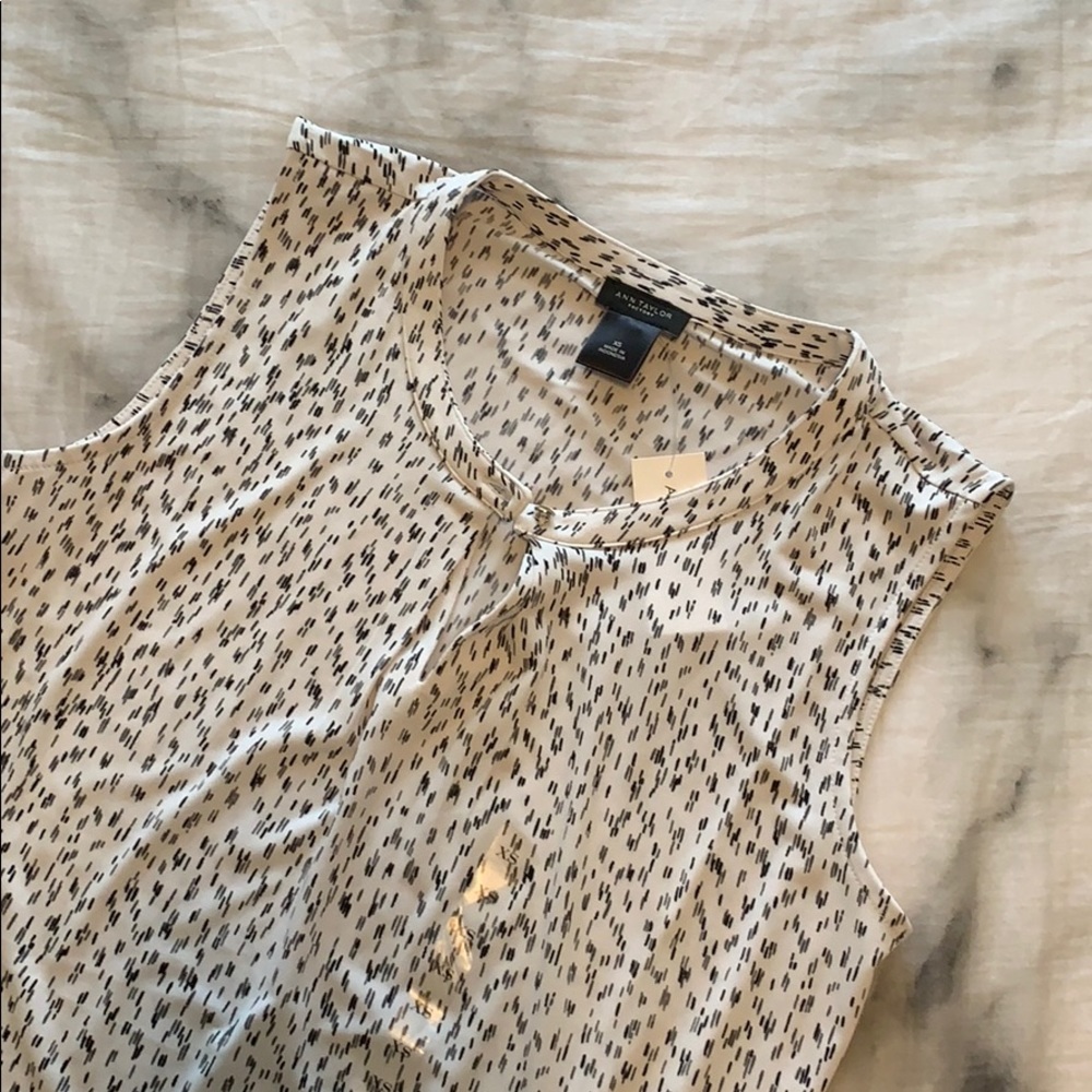 NWT BUSINESS WEAR TANK